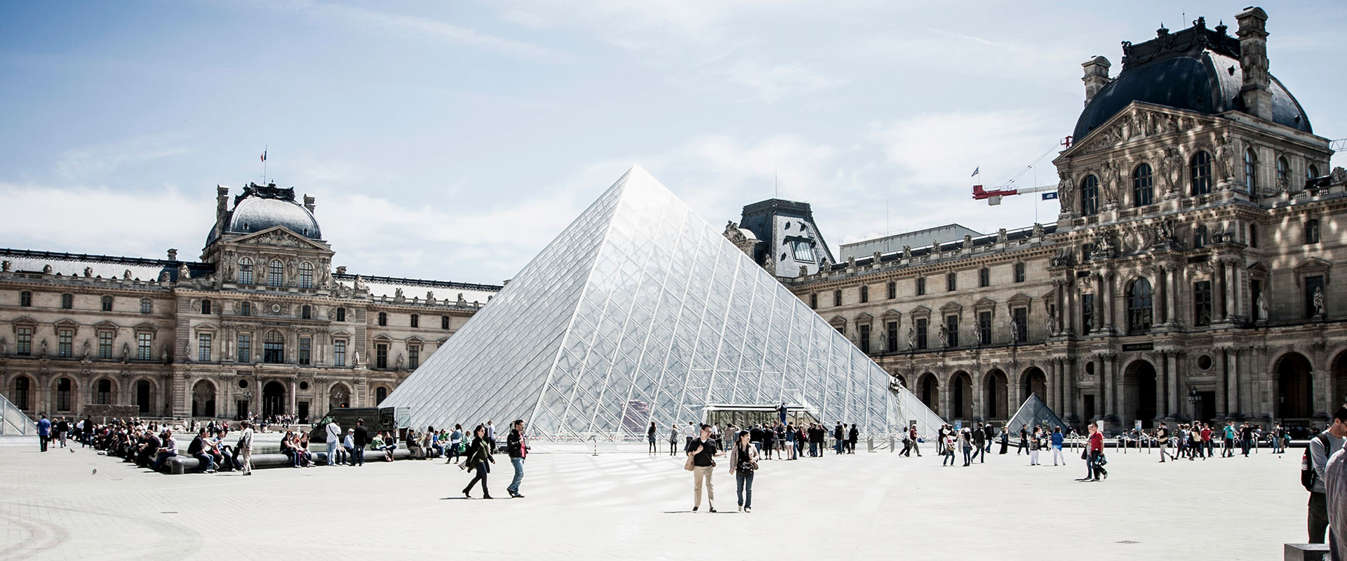 Louvre museum Collectrium